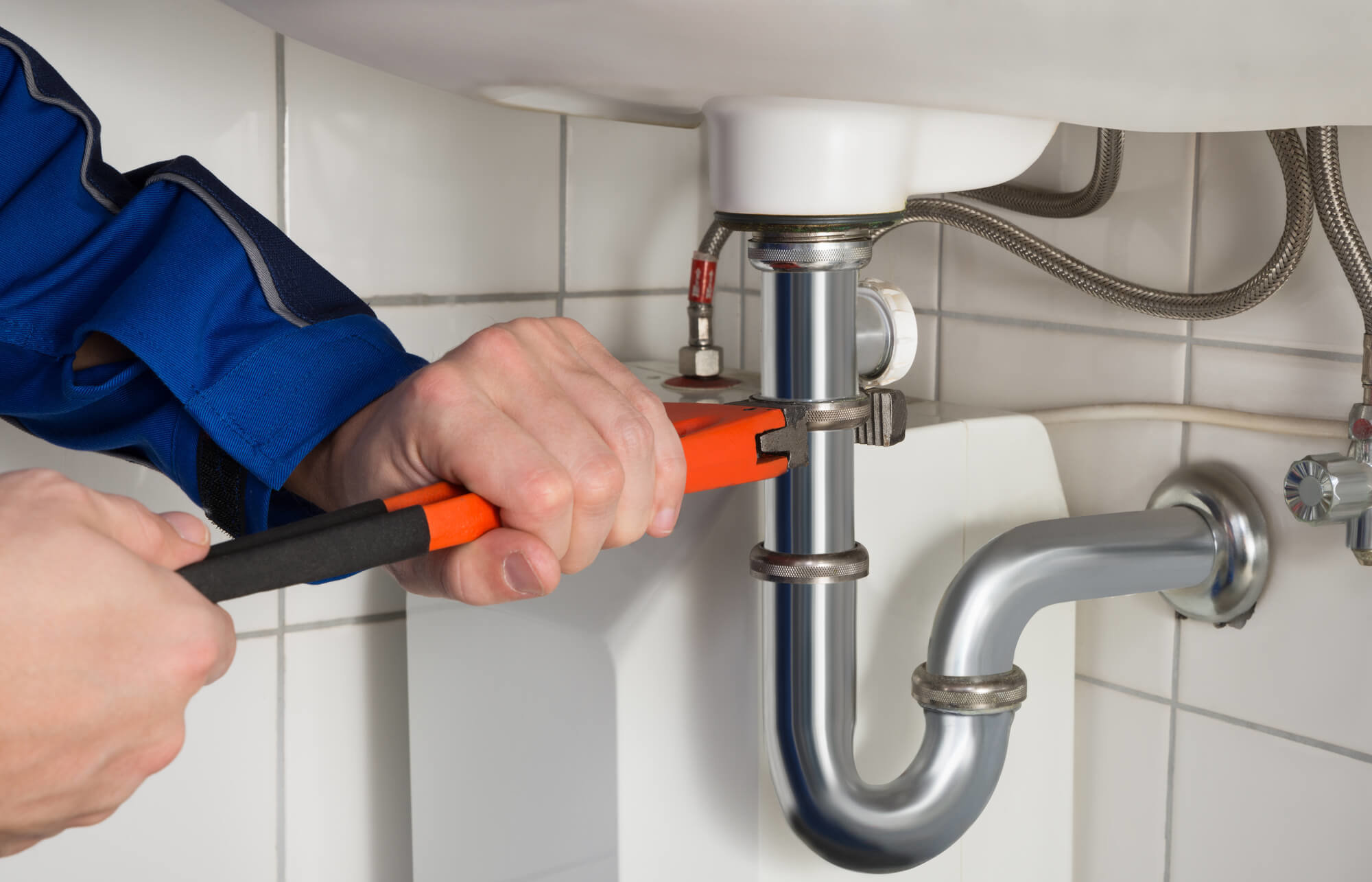How to Choose the Right Plumber in Delhi NCR: A Complete Guide